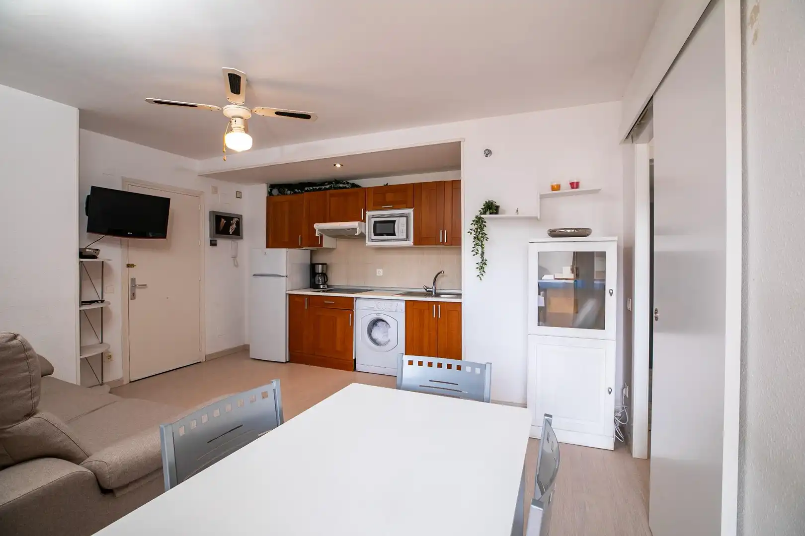 Kitchen of Flat for sale in Villanúa  with Heating, Parquet flooring and Storage room