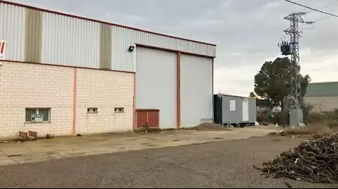 Exterior view of Industrial buildings for sale in Zaidín