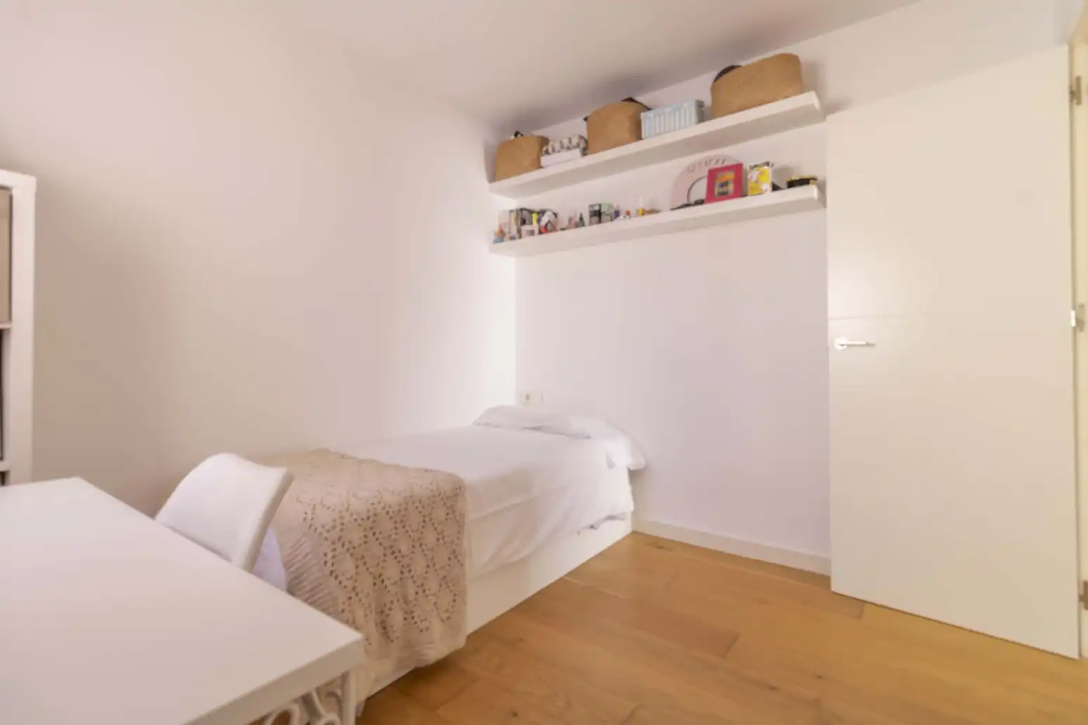 Habitación de Piso en venta en Sevilla con Aire acondicionado y Balcón