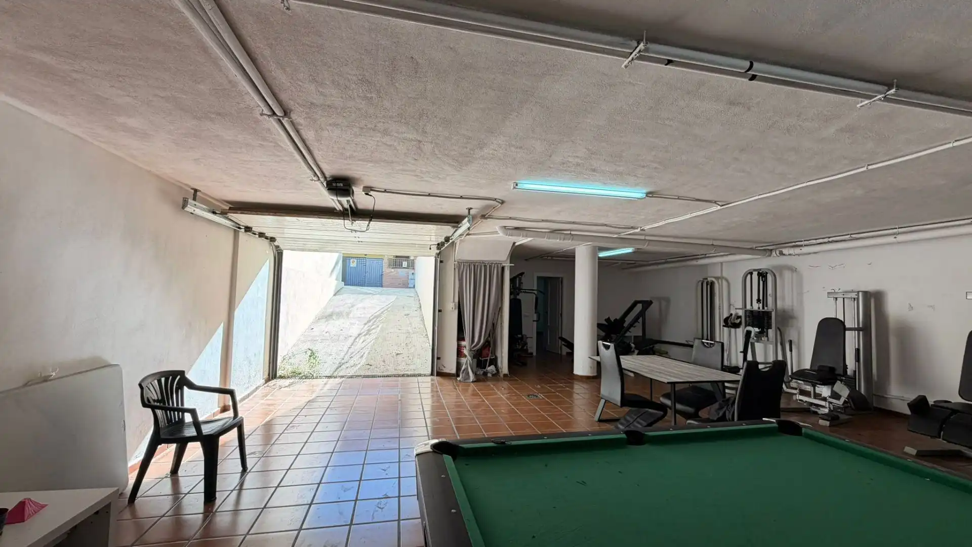 Einfamilien-Reihenhaus zum Verkauf in Villanueva de Castellón mit Klimaanlage und Abstellraum