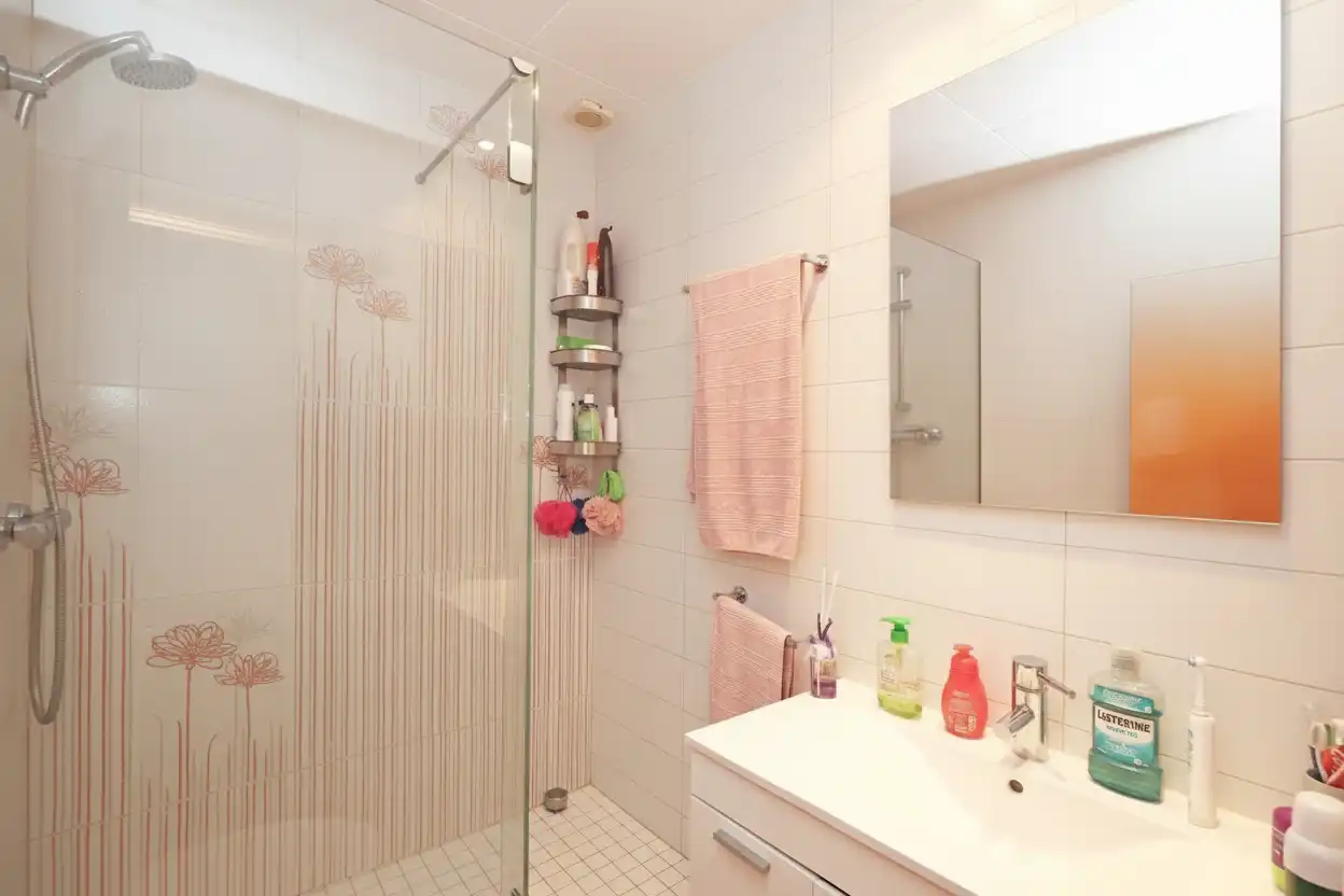 Baño de Piso en venta en L'Hospitalet de Llobregat con Calefacción y Balcón