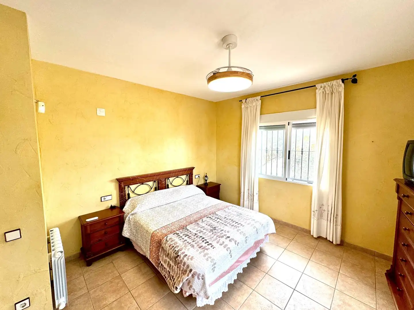 Habitación de Casa o chalet de alquiler en Jacarilla con Jardín privado, Terraza y Trastero