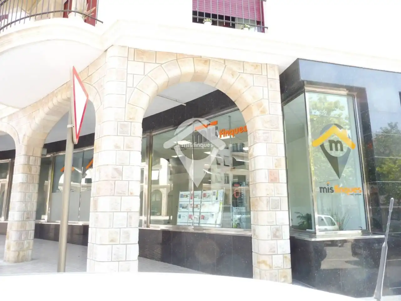 Industrial building with lift for sale in Maria Aguiló, imagen 16