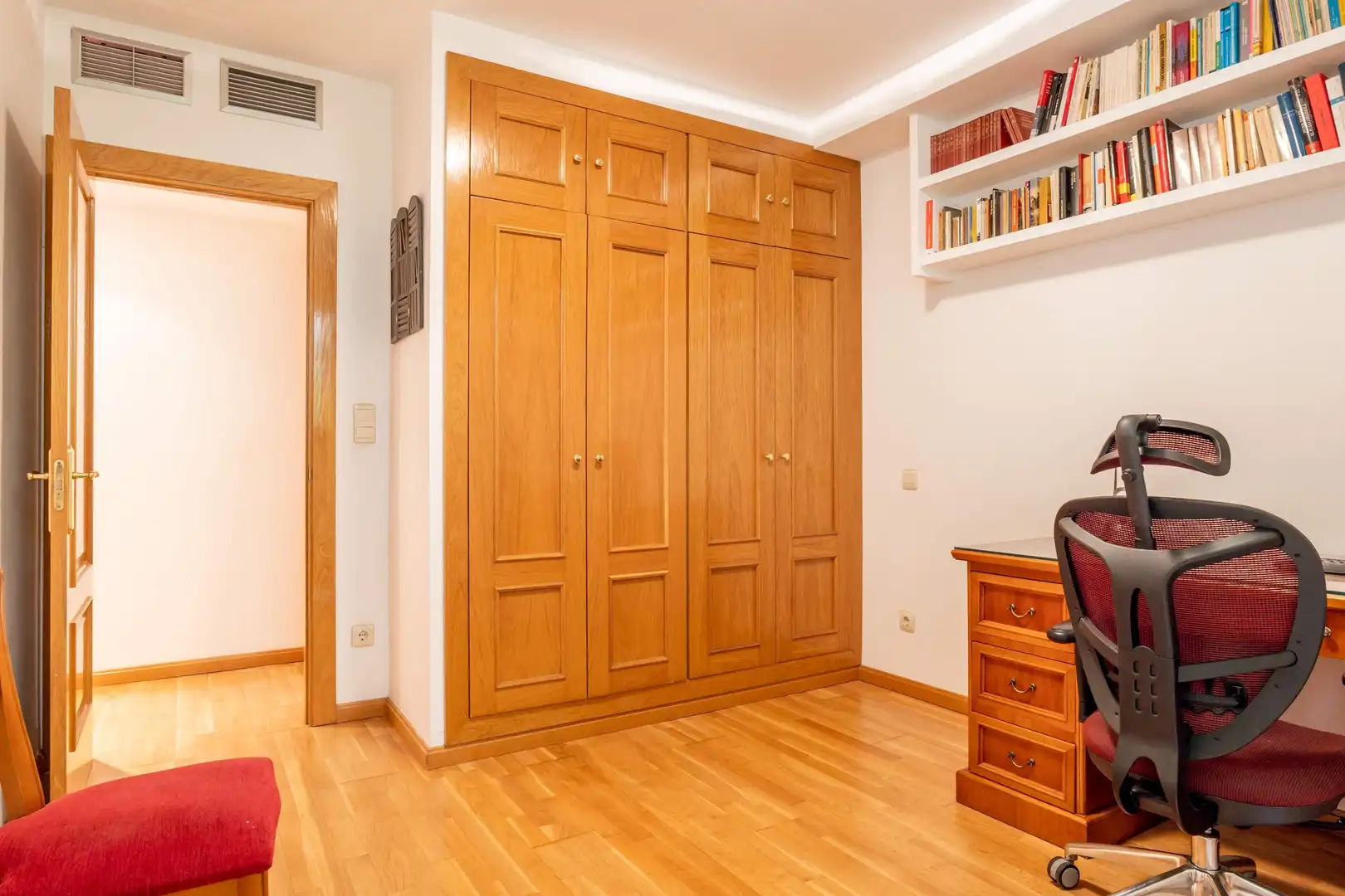 Bedroom of Duplexes for sale in Zaragoza  with Air Conditioner, Heating and Private garden