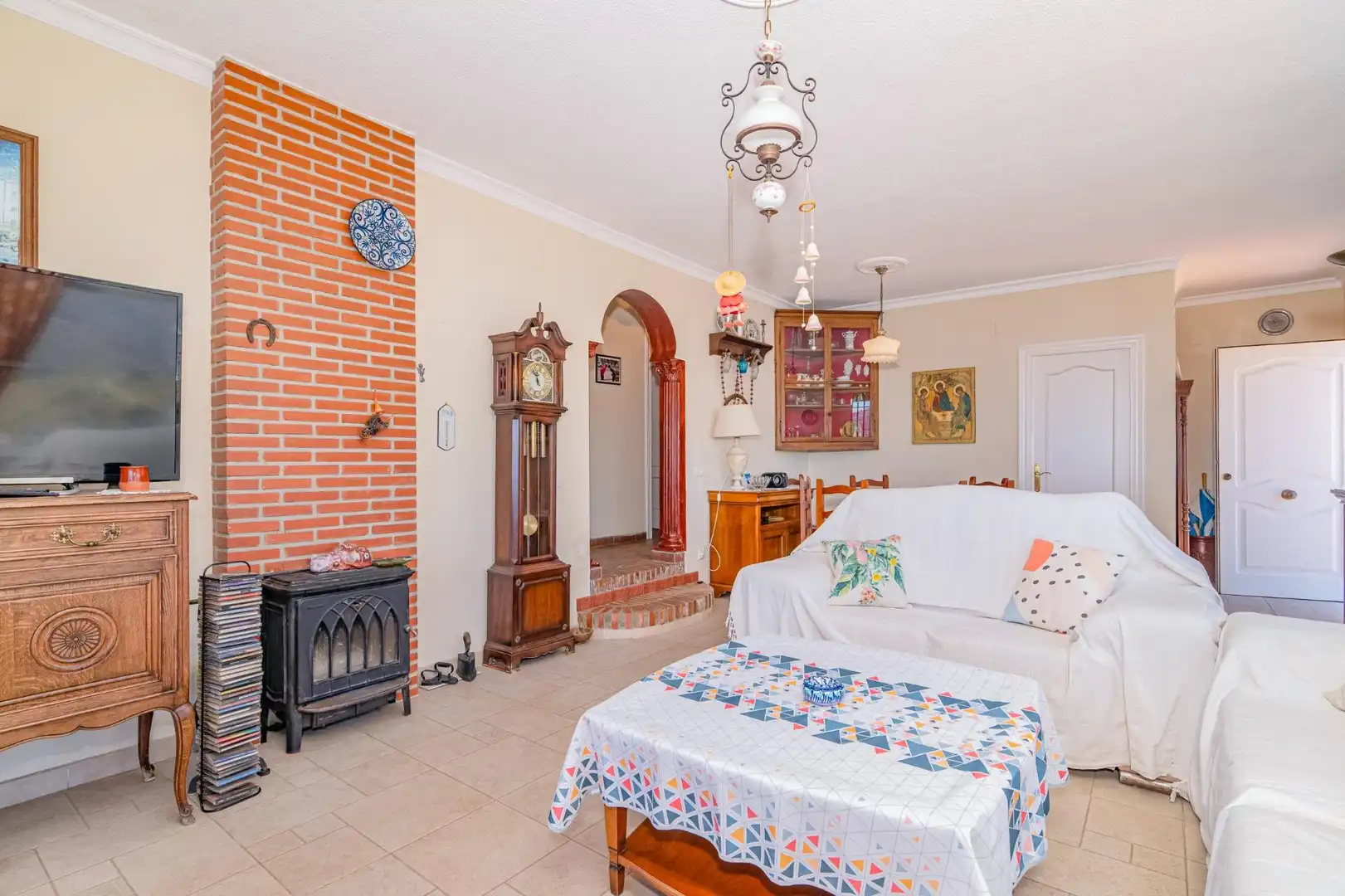 Sala de estar de Casa o chalet en venta en Almuñécar con Terraza y Piscina