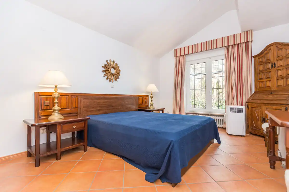 Habitación de Casa adosada en venta en Marbella con Aire acondicionado
