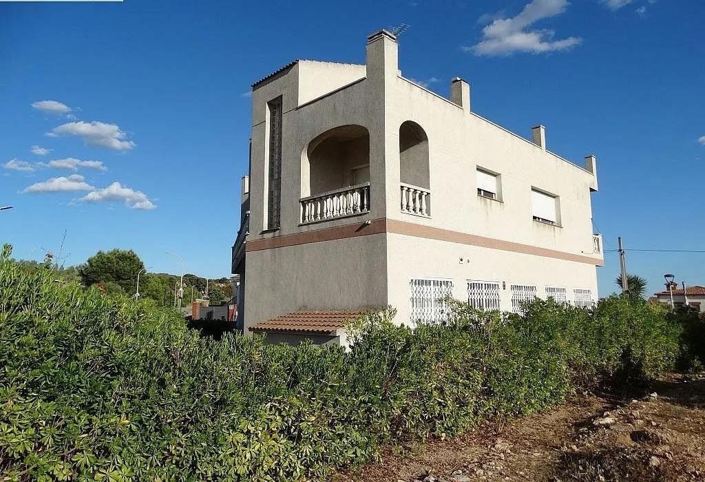 Exterior view of House or chalet for sale in El Vendrell  with Heating, Private garden and Terrace