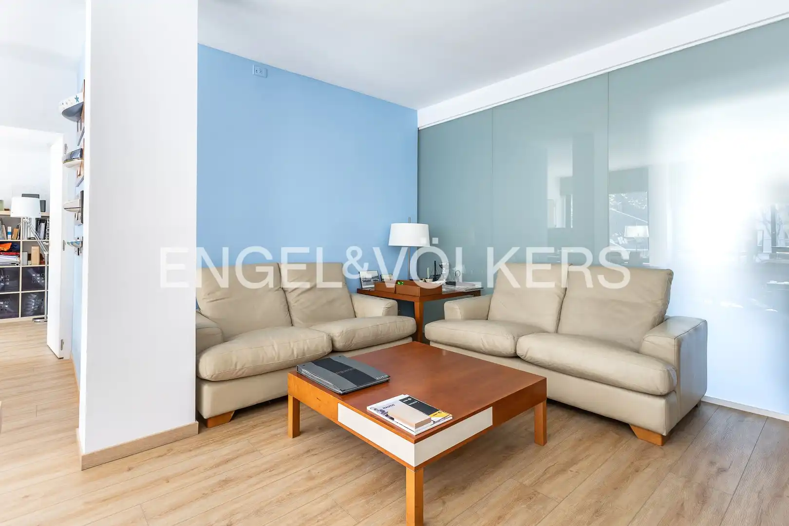 Sala de estar de Piso en venta en Barcelona con Calefacción y Parquet
