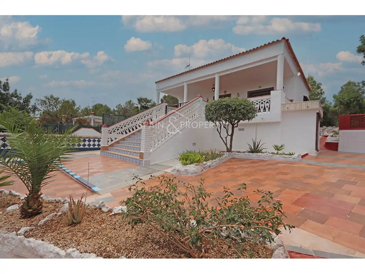 Detached house with pool for sale in Montserrat, imagen 4