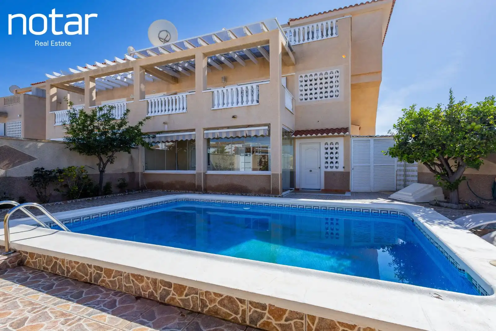 Mini appartamento con piscina in vendita a N/A