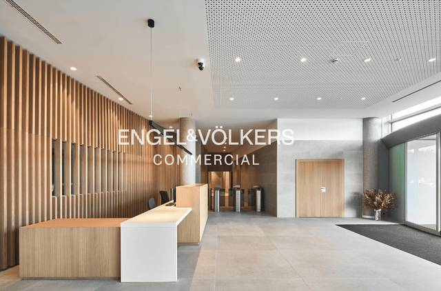 Oficina en Alquiler en Zona Franca - Port