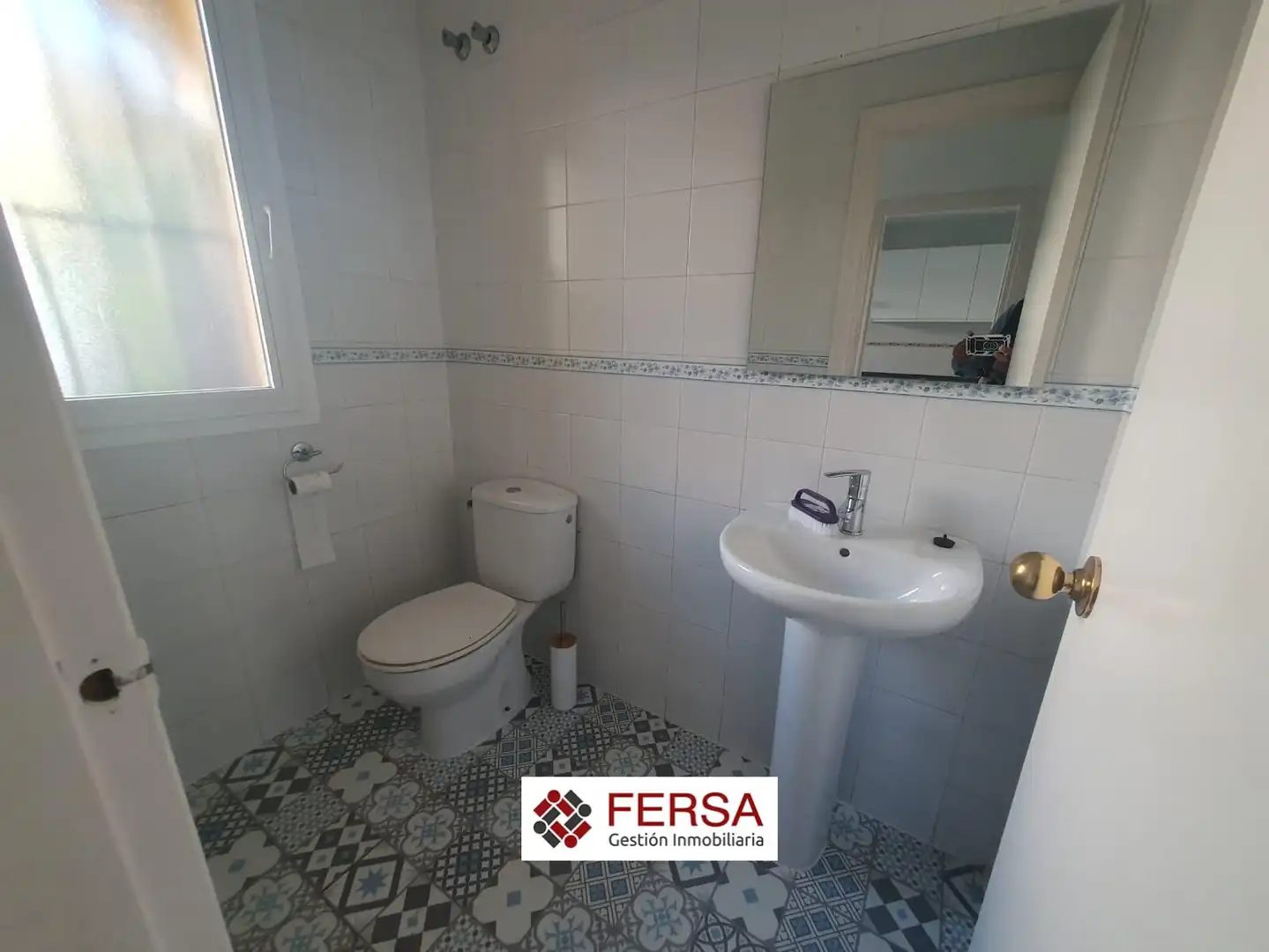Bathroom of Detached homes for sale in El Puerto de Santa María  with Air Conditioner, Heating and Private garden