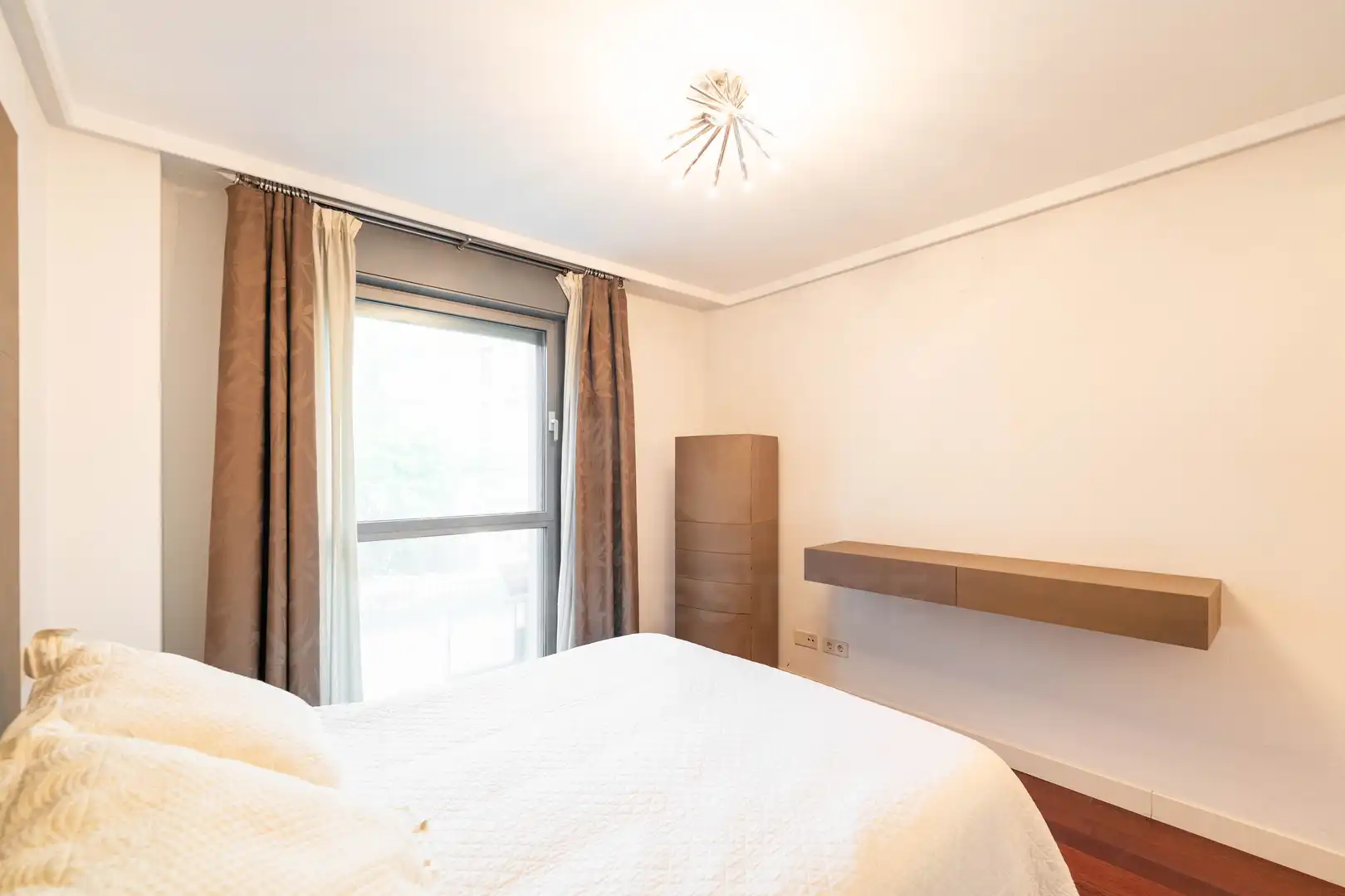 Schlafzimmer von Wohnung zur Miete in Madrid mit Klimaanlage, Heizung und Abstellraum