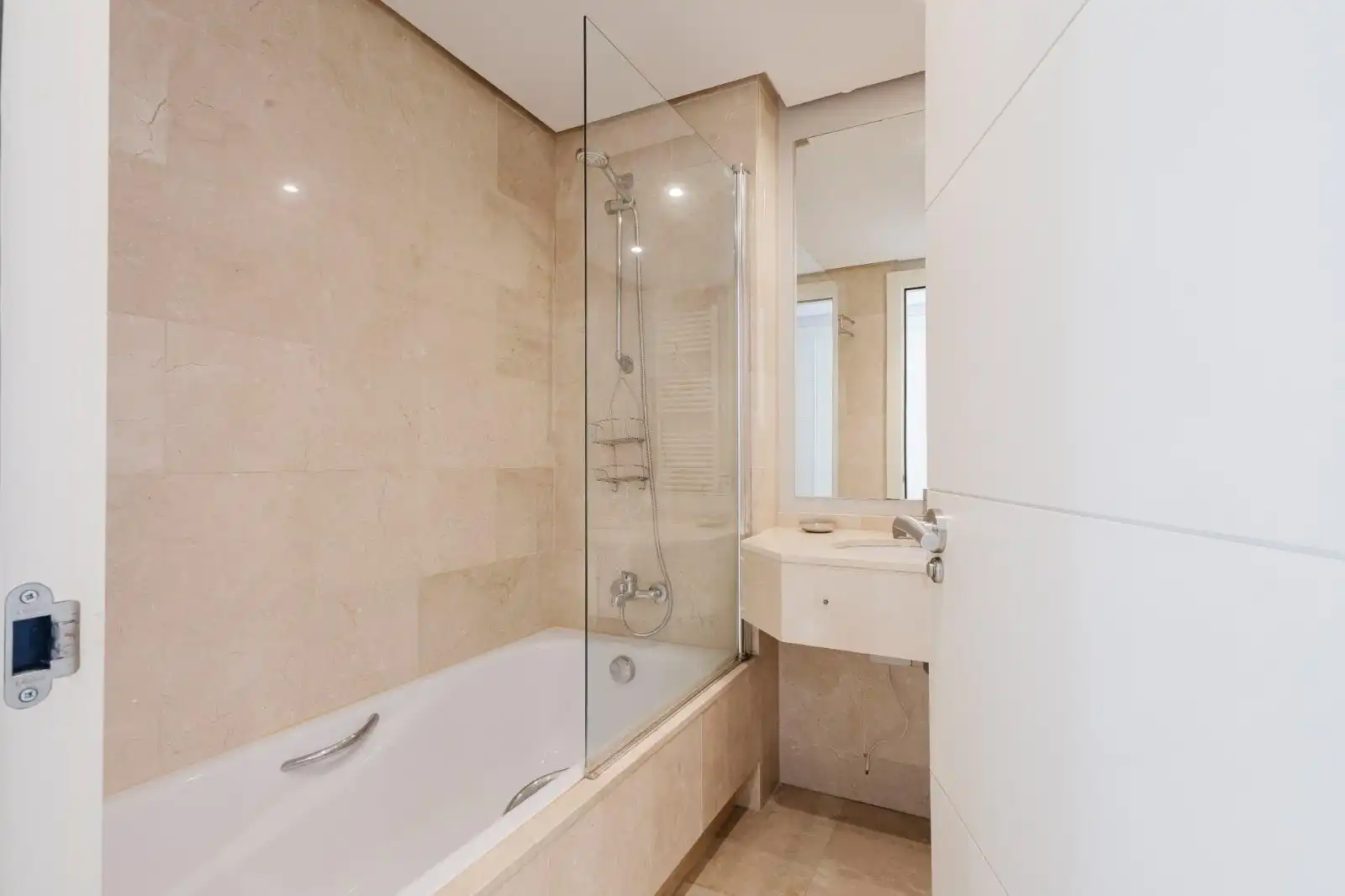 Bany de Apartament en venda en Orihuela amb Aire condicionat, Calefacció i Jardí privat