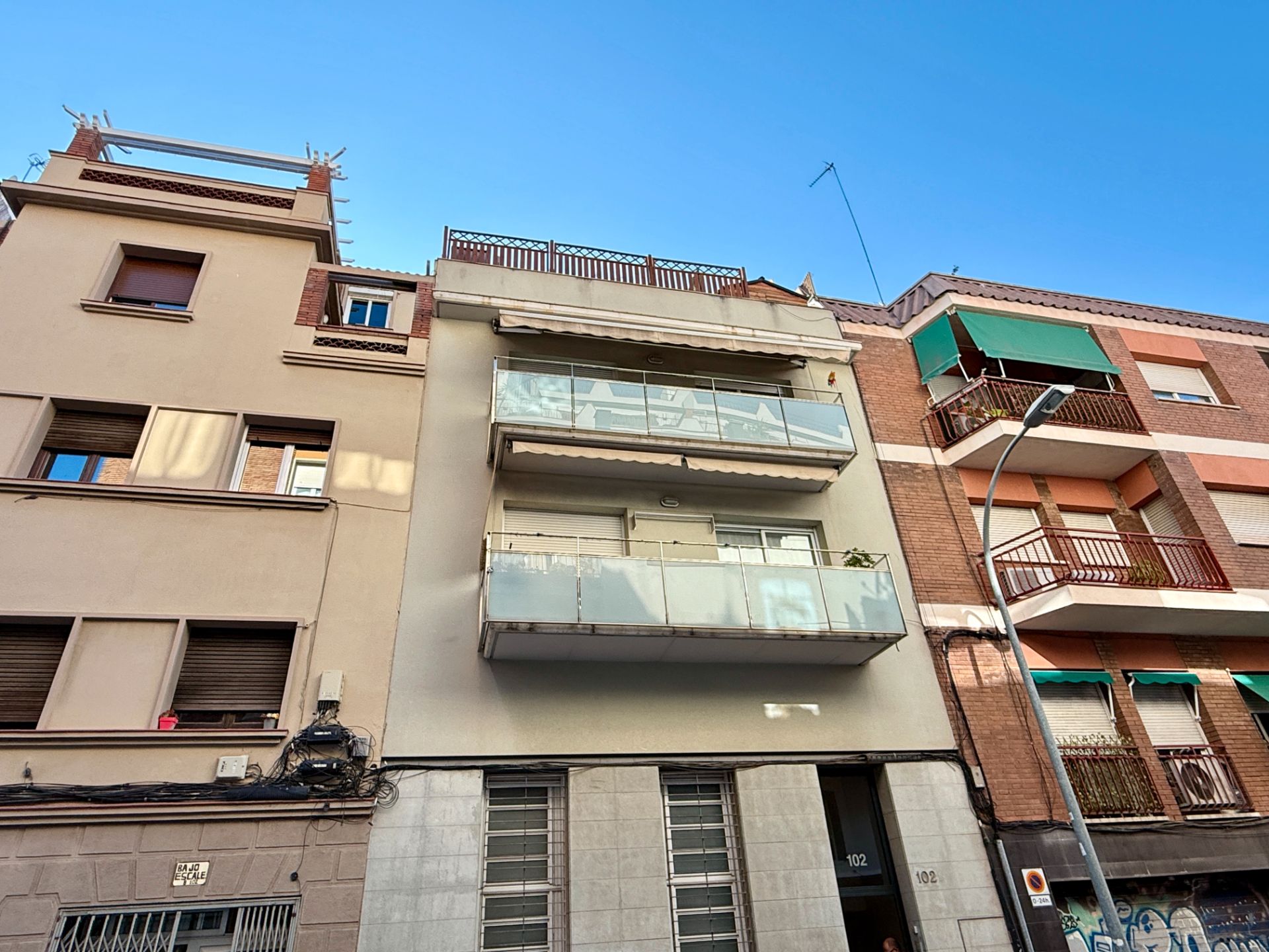 Exterior view of Study for sale in  Barcelona Capital  with Heating, Terrace and Alarm