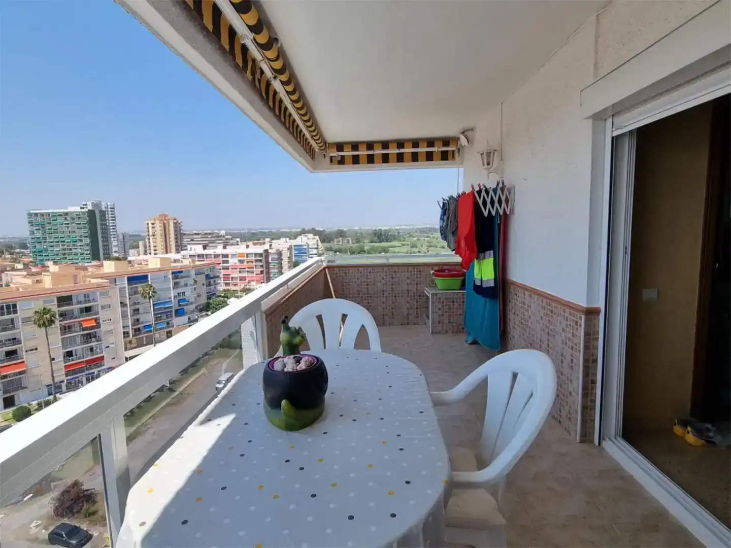Terrassa de Apartament de lloguer en El Puig de Santa Maria amb Aire condicionat, Jardí privat i Terrassa