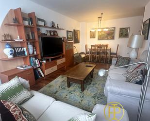 Living room of Flat to rent in Santander  with Heating, Parquet flooring and Furnished