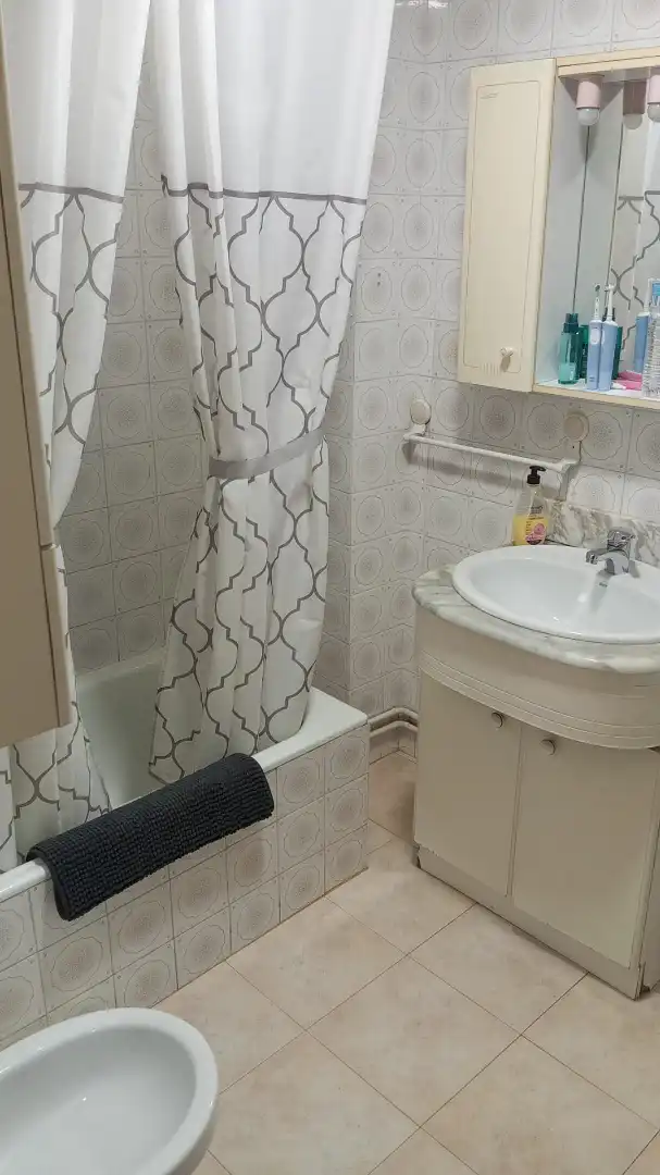 Bathroom of Flat for sale in Albacete  with Air Conditioner, Heating and Balcony