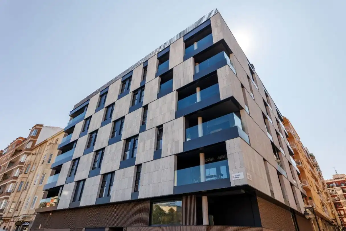 Exterior view of Flat for sale in  Logroño  with Air Conditioner, Heating and Private garden
