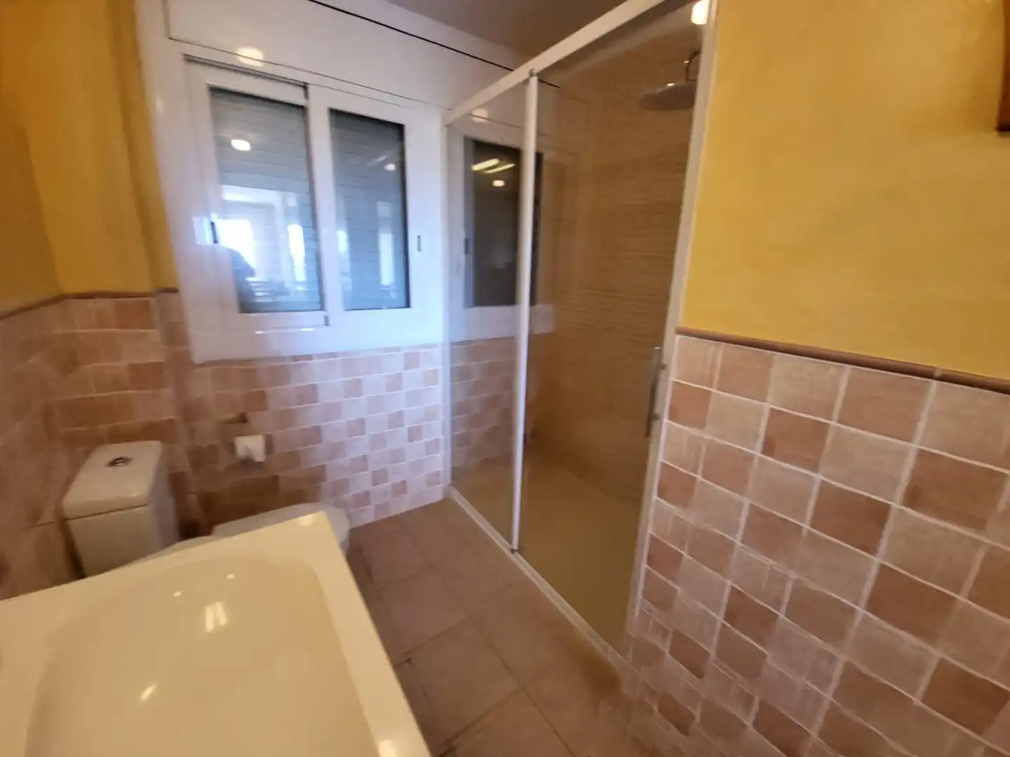 Baño de Piso en venta en Palafrugell con Aire acondicionado, Calefacción y Jardín privado