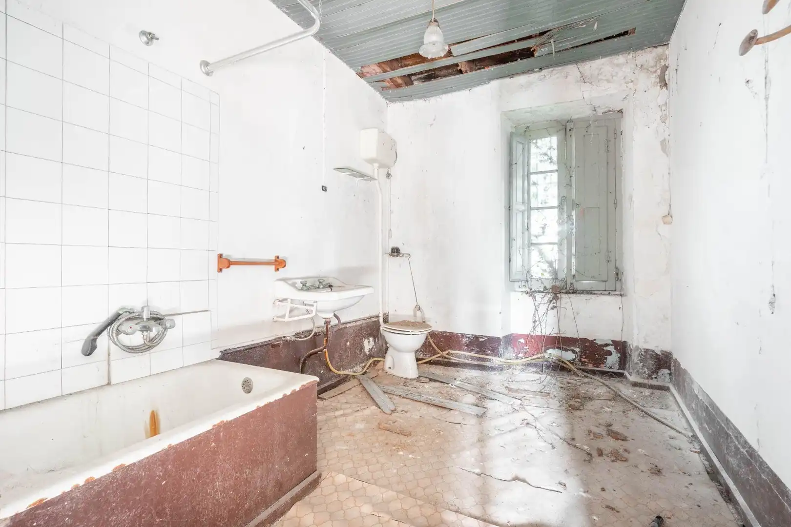 Baño de Casa o chalet en venta en El Franco  con Terraza
