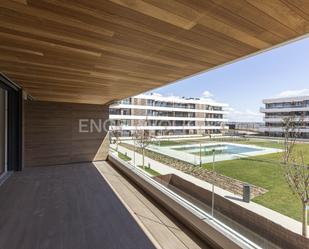Terrassa de Apartament en venda en La Moraleja amb Calefacció, Terrassa i Piscina