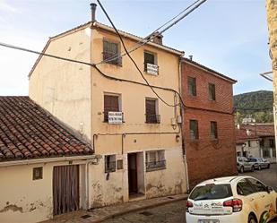 Vista exterior de Finca rústica en venda en Orihuela del Tremedal amb Terrassa