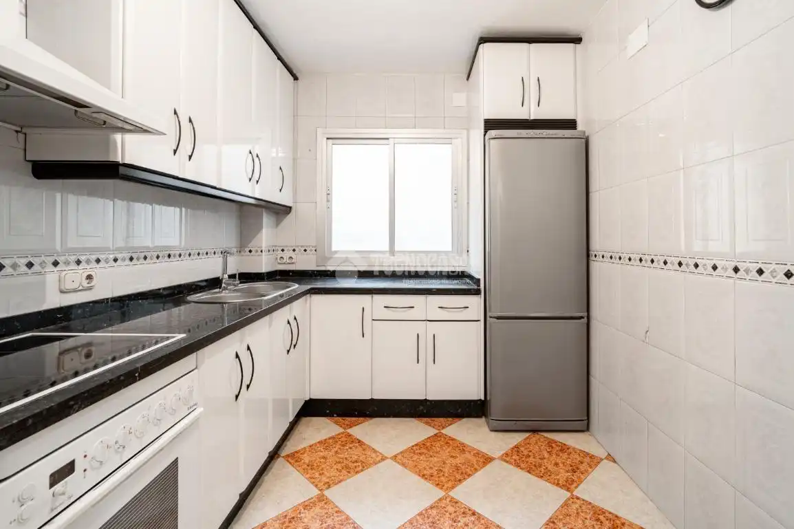 Küche von Wohnung zum Verkauf in Granada