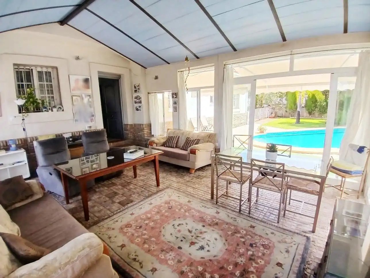 Sala de estar de Casa o chalet en venta en Aljaraque con Calefacción, Jardín privado y Piscina