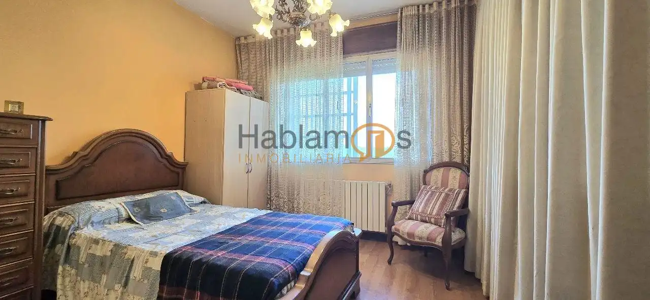 Habitación de Piso en venta en Vilagarcía de Arousa con Calefacción, Terraza y Trastero