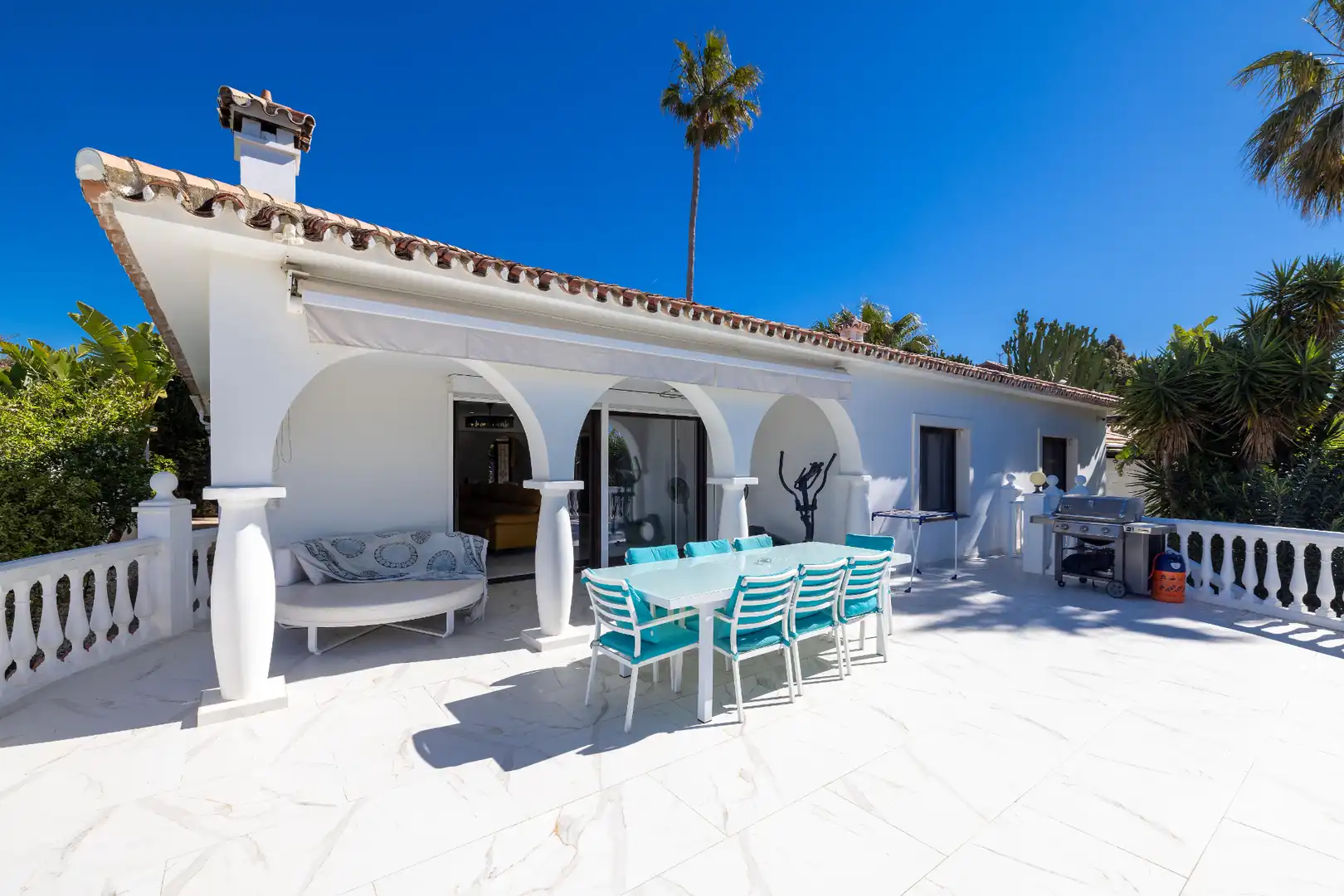 Terrassa de Casa o xalet en venda en Marbella amb Aire condicionat, Calefacció i Jardí privat