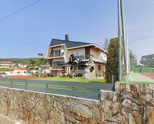 Exterior view of House or chalet to rent in Nigrán  with Heating, Private garden and Storage room