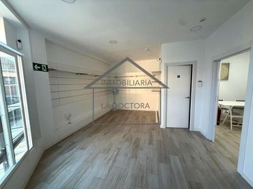 Local comercial de lloguer a Calle de San Roque