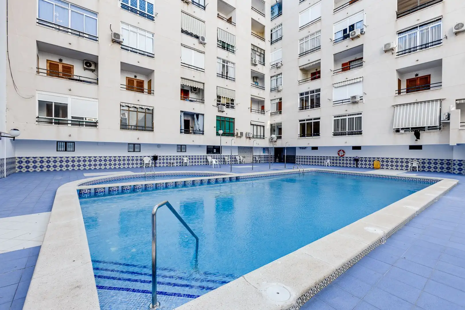 Apartamento con piscina en venta en los gases 26, imagen 3