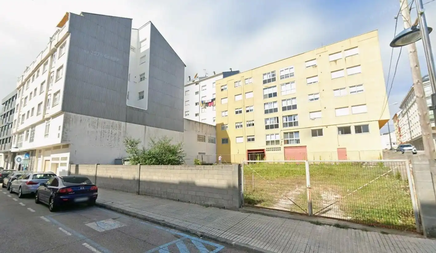 Terreny residencial en venda a Calle de Pardo Bazán 26