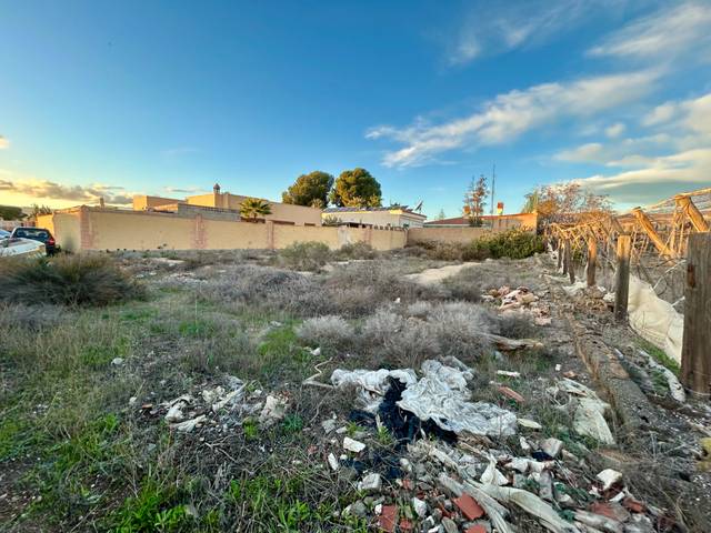 Terreno residencial en Venta en Avenida de Atenas, 68 en El Alquián