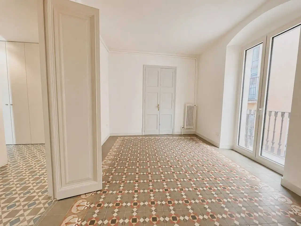 Habitación de Piso de alquiler en Girona con Aire acondicionado, Calefacción y Jardín privado