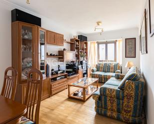 Living room of Apartment for sale in  Madrid Capital  with Air Conditioner, Heating and Furnished