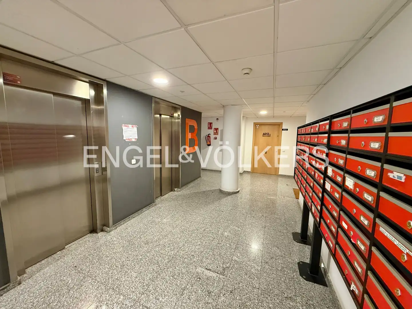 Maisonette zur Miete in Madrid mit Klimaanlage, Heizung und Privatgarten