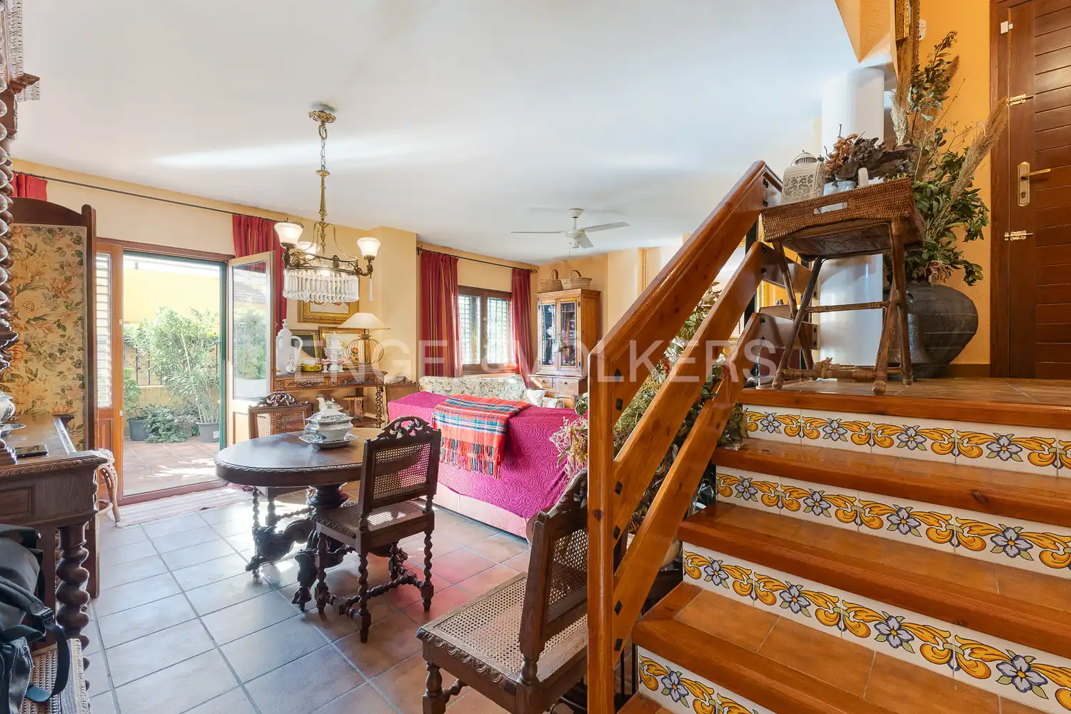 Vista exterior de Casa adosada en venta en Viver con Calefacción, Terraza y Amueblado