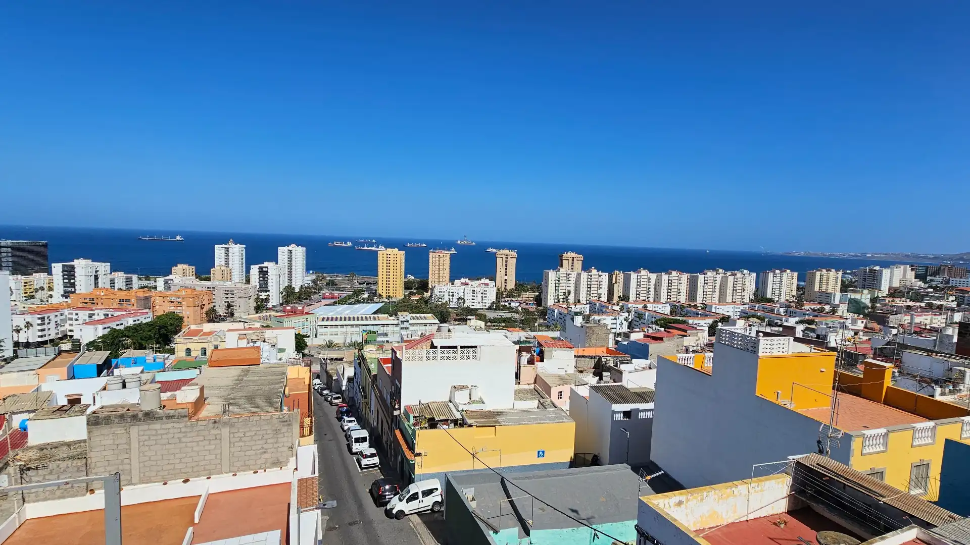 Vista exterior de Ático en venta en Las Palmas de Gran Canaria con Aire acondicionado y Amueblado