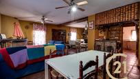 Wohnzimmer von Country house zum verkauf in Monda mit Privatgarten, Terrasse und Schwimmbad