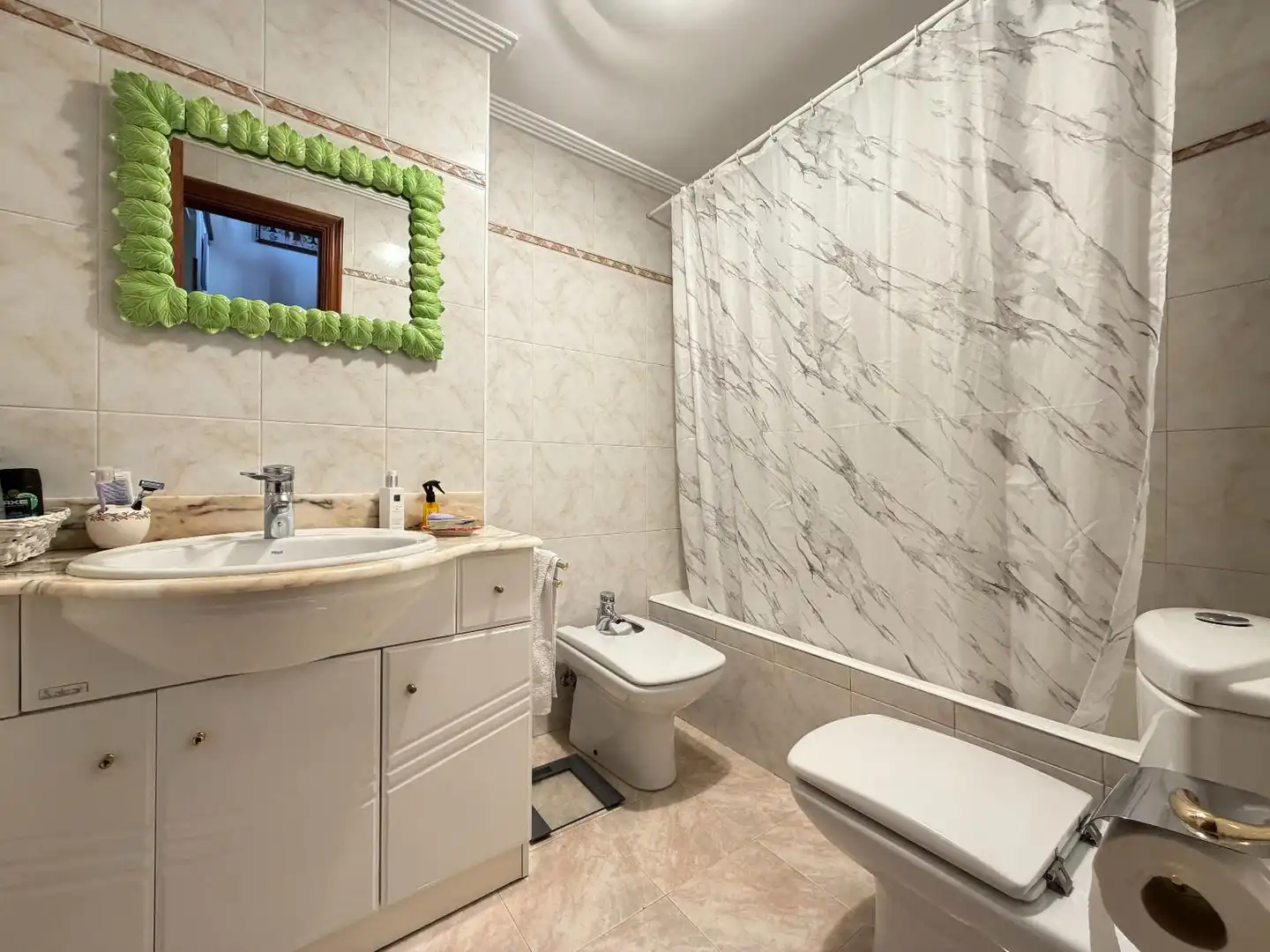 Baño de Casa adosada en venta en Lasarte-Oria con Calefacción, Jardín privado y Parquet