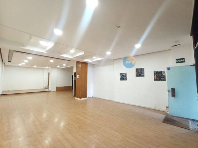 Local comercial en Alquiler en Gran Vía en San Esteban - San Cristóbal