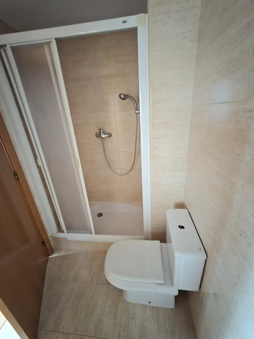 Bany de Pis en venda en Vilafranca del Penedès amb Calefacció, Parquet i Forn