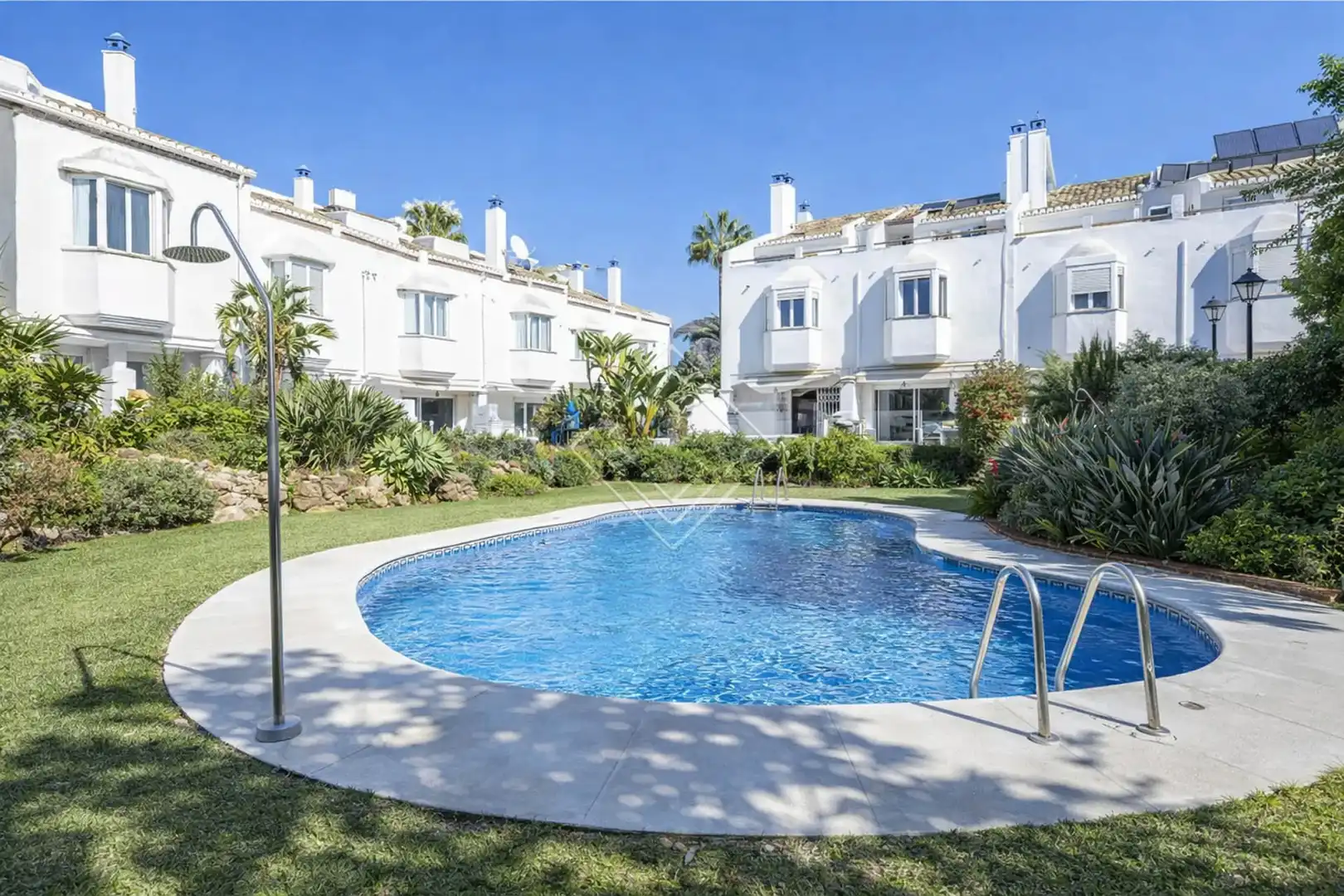 Casa a schiera con piscina in vendita a Milla de Oro, imagen 2
