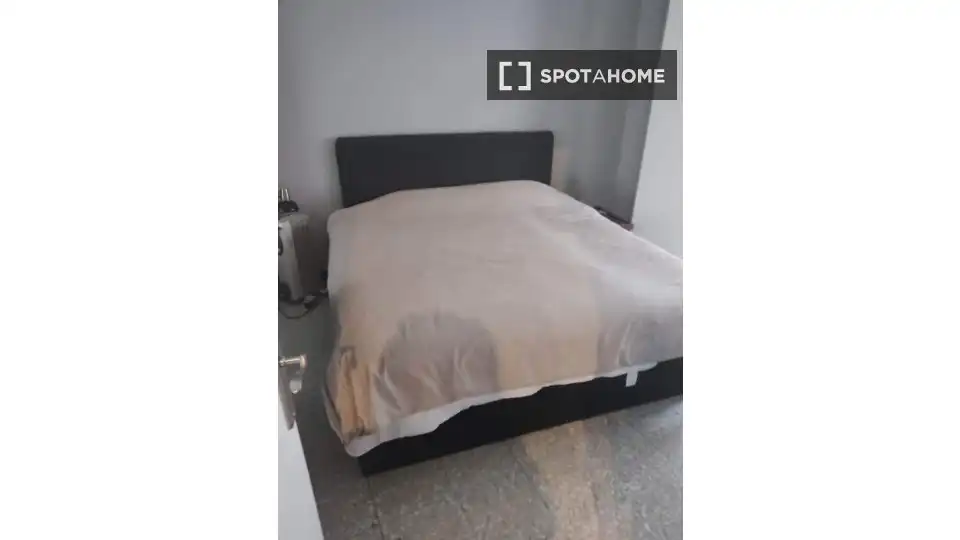 Habitació a La Maternitat i Sant Ramon