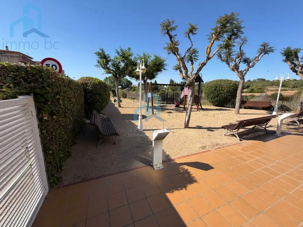 Jardí de Planta baixa en venda en La Pobla de Montornès  
