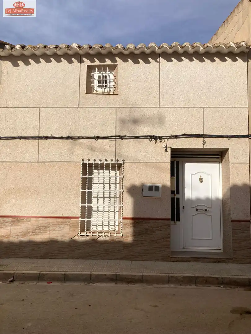 Außenansicht von Haus oder Chalet zum Verkauf in Casas de Juan Núñez mit Balkon