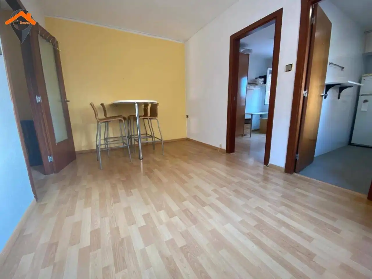 Comedor de Piso en venta en Sabadell con Parquet y Amueblado